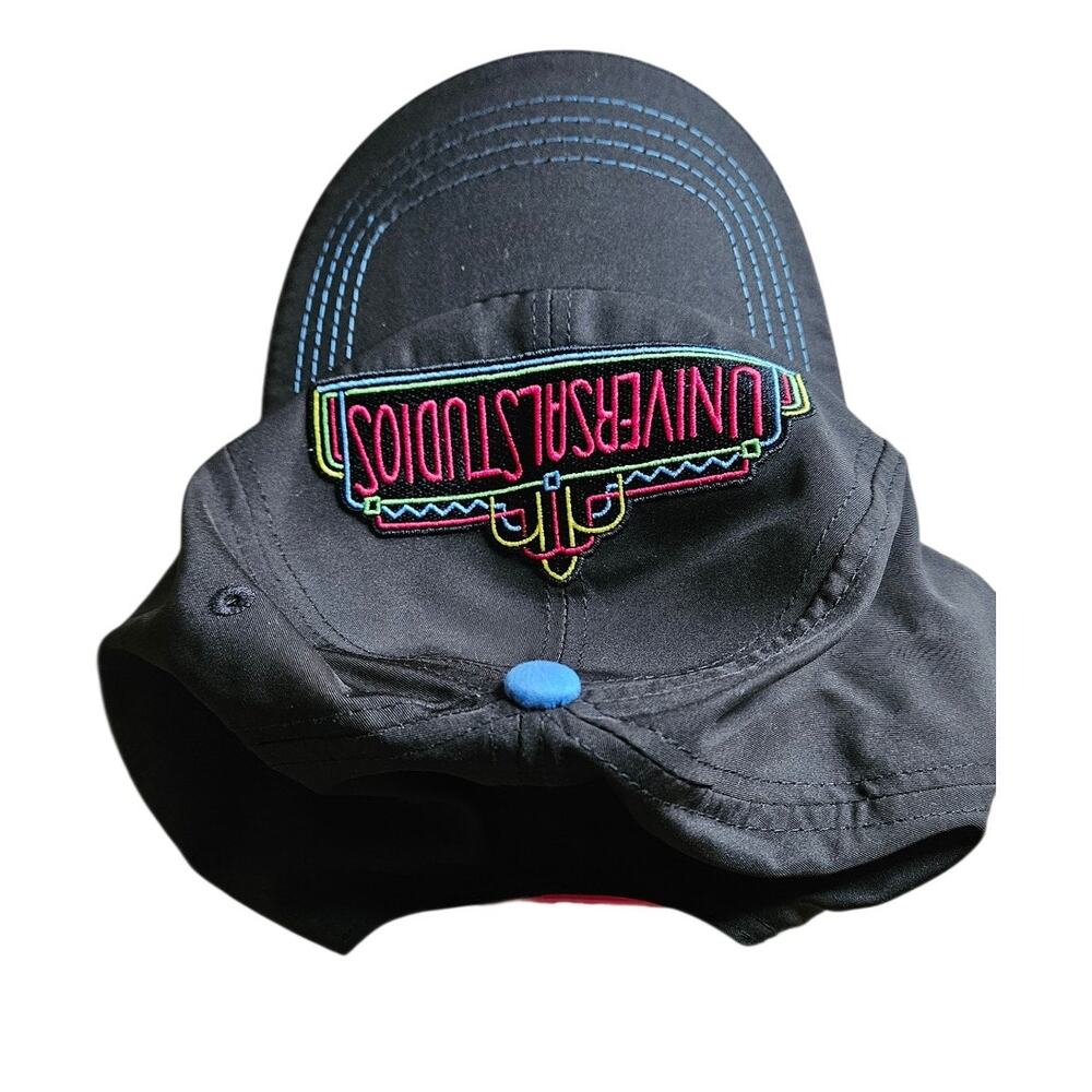 Universal Studios Black Multicolor Logo Vintage R… - image 3
